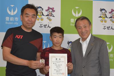 スポットライト 菊池紗弥香さん １８ パラ陸上選手 結果で恩返ししたい 愛媛 毎日新聞