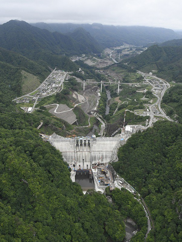 八ッ場ダム 打設 完了 来春完成へ節目 写真特集1 14 毎日新聞
