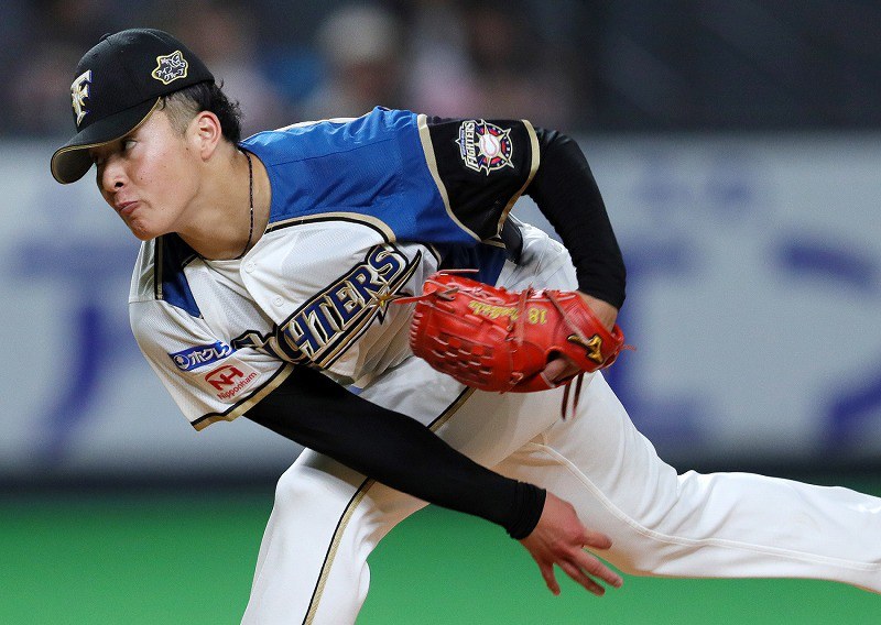 日本ハム・吉田輝星がプロ初登板で初勝利 [写真特集3/12] | 毎日新聞