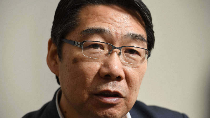 インタビューに答える元文部科学事務次官の前川喜平・現代教育行政研究会代表=東京都目黒区で2019年5月22日、藤井太郎撮影