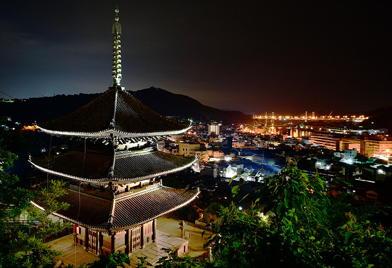 コレ推し 広島 寺のライトアップ 広島県尾道市 夜型観光に力 毎晩５カ所で 石井幹子さんの事務所 照明デザイン 中国 毎日新聞