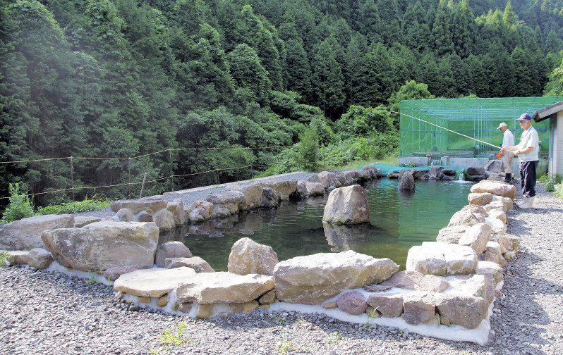 青龍の郷 ヤマメの釣り堀オープン 松浦 来月７日 長崎 毎日新聞