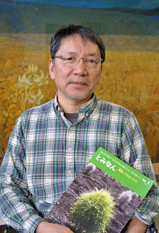 NPO法人「富山中途失聴者・難聴者友の会」広報担当の蛯谷隆一さん=富山市舟橋北町の県教育文化会館で、青山郁子撮影