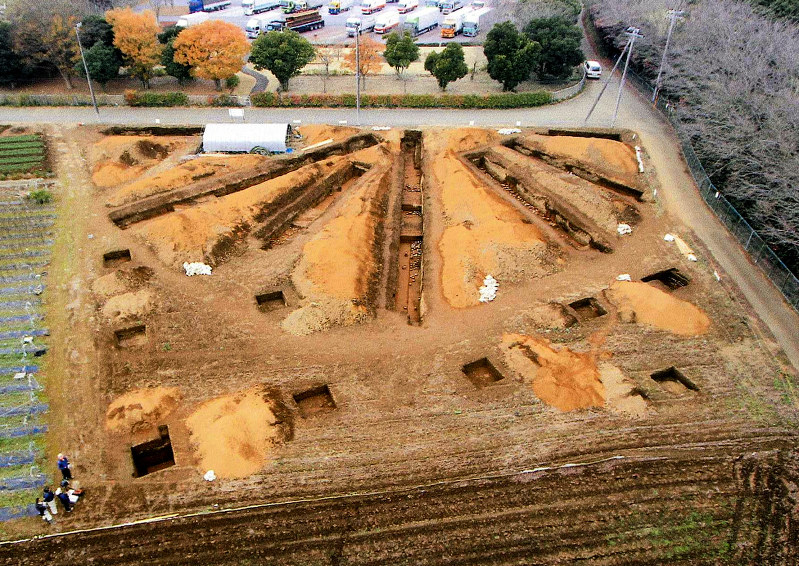 墨古沢遺跡で確認された石器製作場跡の全景=千葉県酒々井町墨で2015年度撮影(県提供)