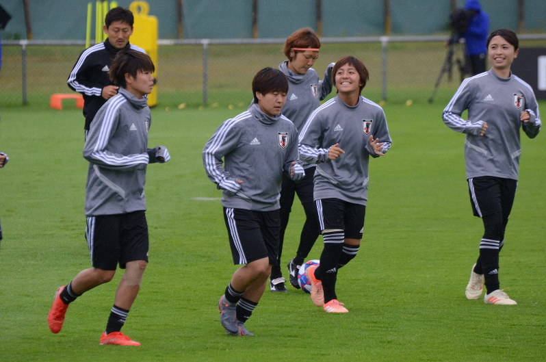 なでしこ オランダ戦前日練習 セットプレー確認に重点か 毎日新聞