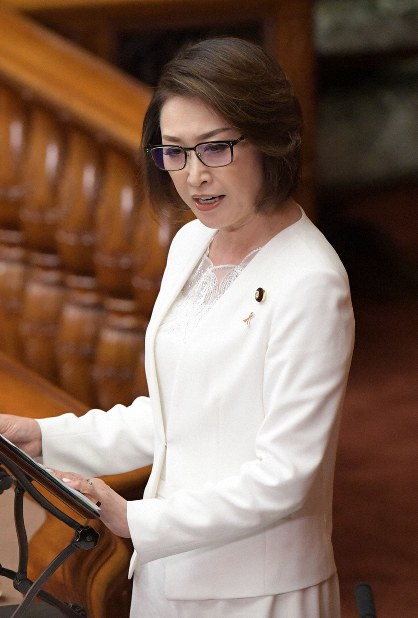 三原じゅん子議員「愚か者の所業」って…「謙虚さ忘れた圧政者」と批判