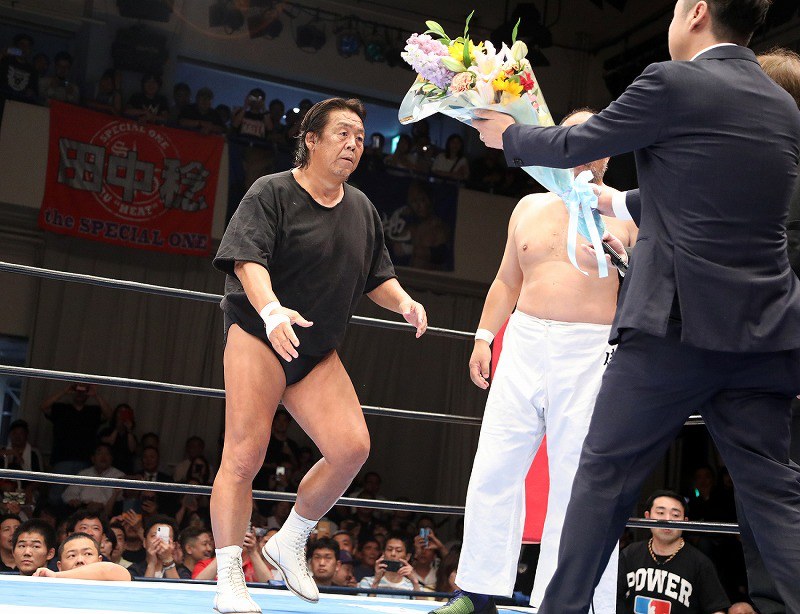 プロレス選手の写真 3枚セット　長州力 日曜日に道場でトレーニングしたら、良い事があった！！ 長州力