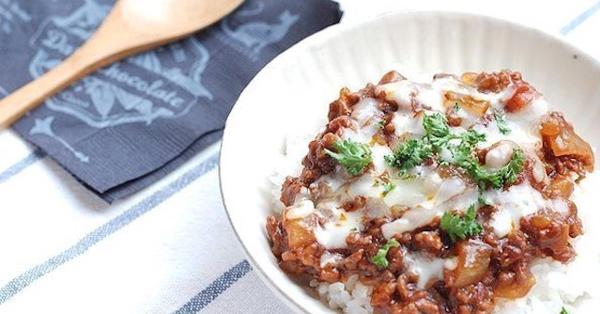クックパッドニュース 丸める手間なし ひき肉を炒めるだけの ハンバーグ丼 が簡単美味しい 毎日新聞