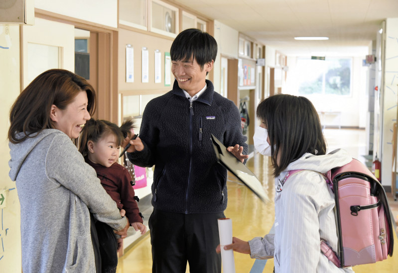 あの日 を未来へ 新米先生 防災教育に挑む 春編 下 初めての引き渡し訓練 命預かる責任 胸に 宮城 毎日新聞