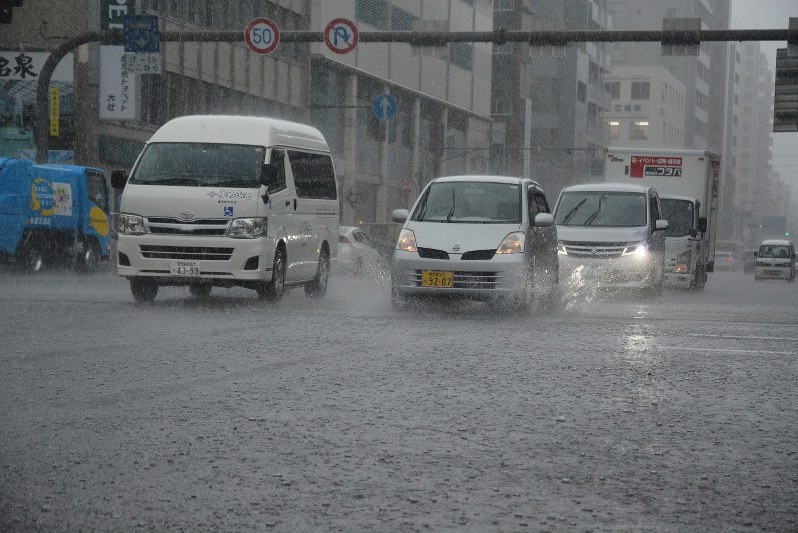 九州大雨 避難指示100万人超える 鹿児島、宮崎14市町で [写真特集13/18