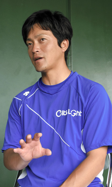 シティライト岡山の桐山拓也監督=岡山県倉敷市のマスカットスタジアムで2019年6月27日、安田光高撮影