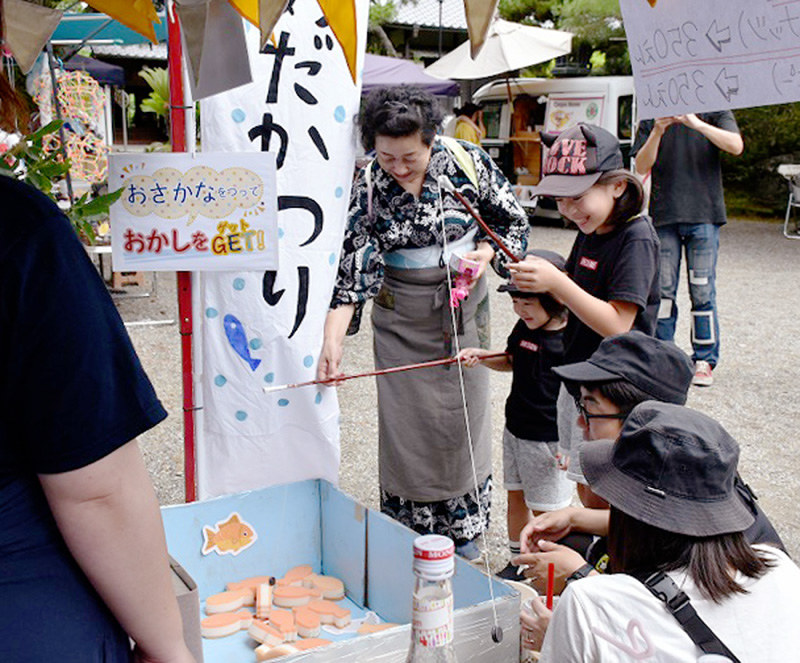 夏祭り 庭眺め お店で楽しく 海南 琴ノ浦温山荘園で 和歌山 毎日新聞