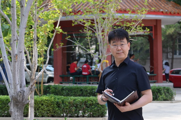 浦松丈二・中国総局長