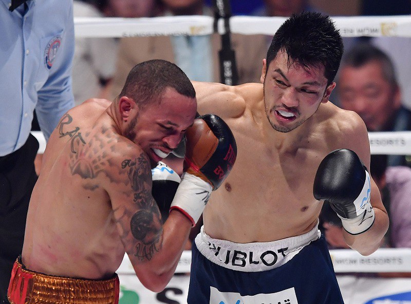 ボクシング：村田、王座奪回 TKOでブラント撃破 WBAミドル級 [写真特集