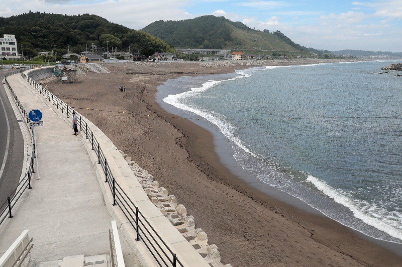 いわき久之浜・波立海水浴場 9年ぶり海開き 福島・いわき [写真特集8/10] 毎日新聞
