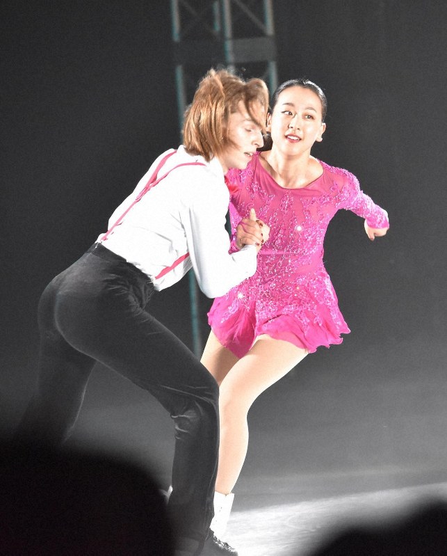 浅田真央さん大津でサンクスツアー 「真央スマイル」に観客は魅了