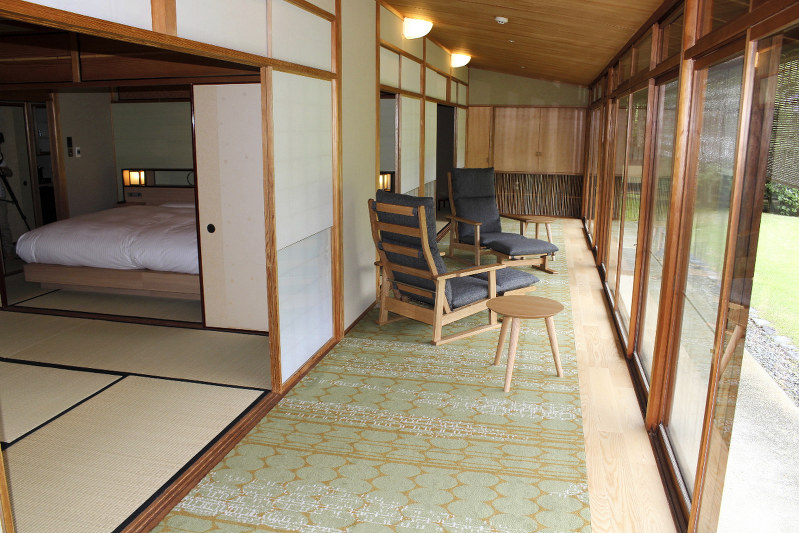 会員制の「プリンスバケーションクラブ三養荘」となった三養荘別館の「宿木」。160平方メートルあり、庭園も一望できる=静岡県伊豆の国市墹之上で