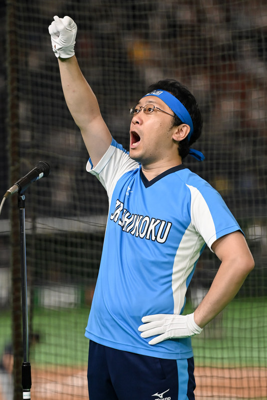 JR四国（高松市）の応援団（2回戦） [写真特集3/28] | 毎日新聞