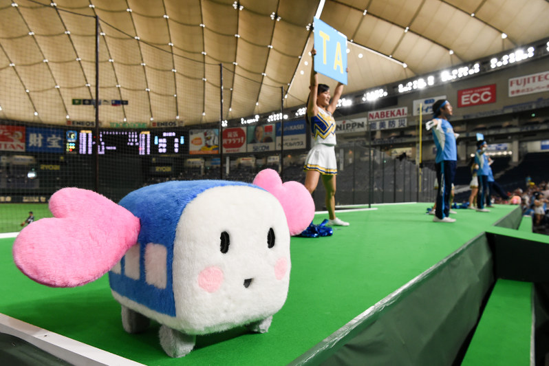 JR四国（高松市）の応援団（2回戦） [写真特集18/28] | 毎日新聞