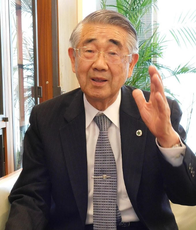 古川貞ニ郎氏