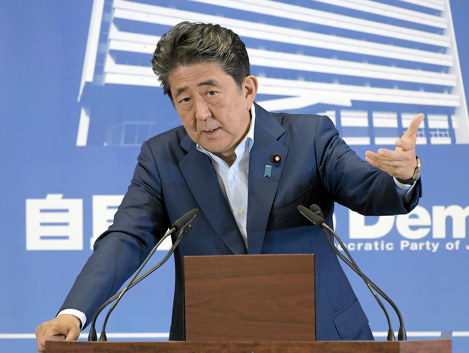 参院選について記者会見で質問に答える安倍晋三首相=東京都千代田区の自民党本部で22日、川田雅浩撮影