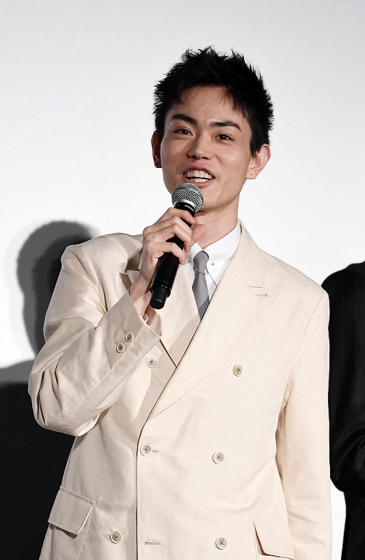 映画 戦争 きちんと伝わることを願う 菅田将暉さんらがあいさつ アルキメデスの大戦 初日 写真特集7 16 毎日新聞