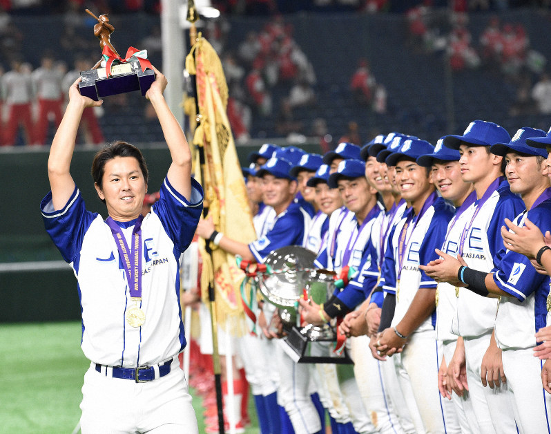 橋戸賞を受賞した千葉市・JFE東日本の須田幸太投手=東京ドームで2019年7月25日、丸山博撮影