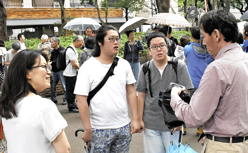 チェック 日中 草の根交流６００回 東京 会話サロン１２年 ニーハオ から互いを理解 毎日新聞