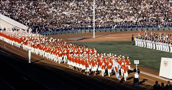 【希少】 TOKYO OLYMPICS 1964 In Photos: Historic moments of the Olympic Games -- Tokyo 1964