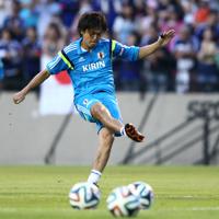 ガンバ大阪・遠藤保仁が公式戦1000試合出場 日本選手初 [写真特集15/25