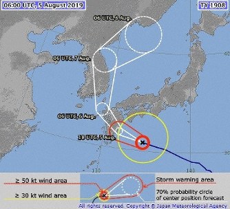 powerful-typhoon-francisco-on-course-to-hit-southwestern-japan-on-aug