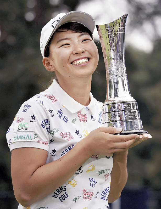 ゴルフ:全英女子オープン 20歳渋野V メジャー、日本勢42年