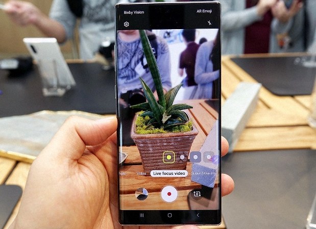 ギャラクシーノート10 Amazon.co.jp: Samsung ギャラクシーノート10 SM-N970F / DS