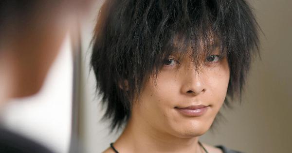 フォーカス 中村倫也 ドラマ 凪のお暇 安良城ゴン役 魔性の男 手探りで 毎日新聞