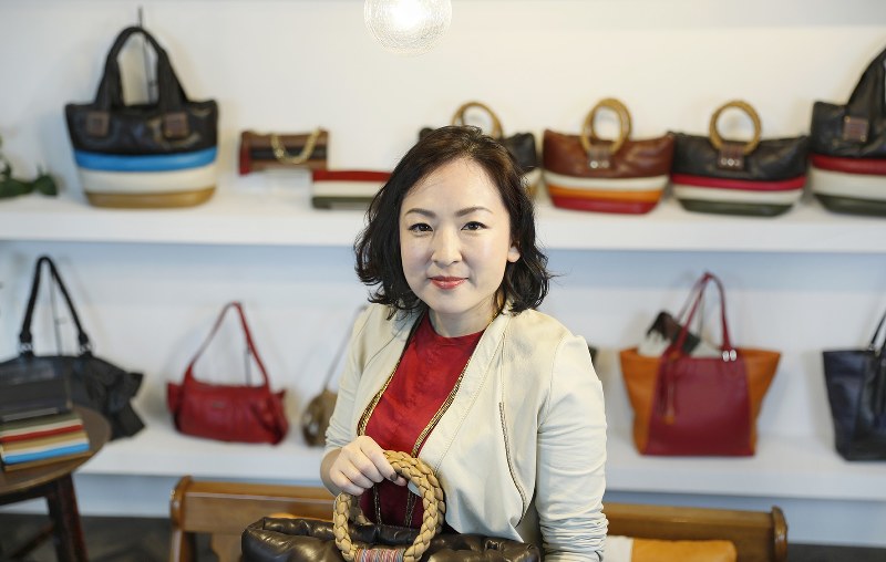鮫島弘子さん=尾籠章裕撮影