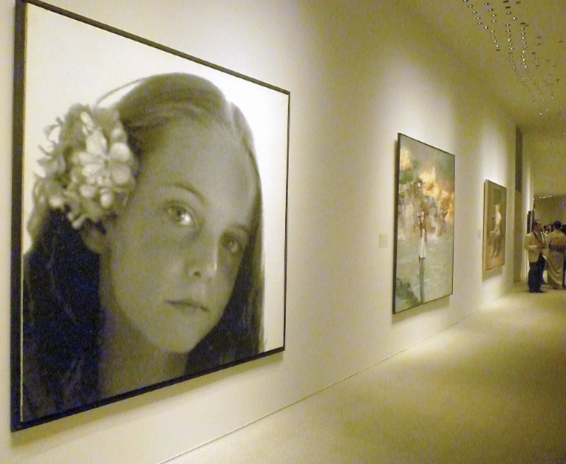 スペインの現代写実絵画 展 ５９点 日本で初公開 千葉 ホキ美術館 毎日新聞