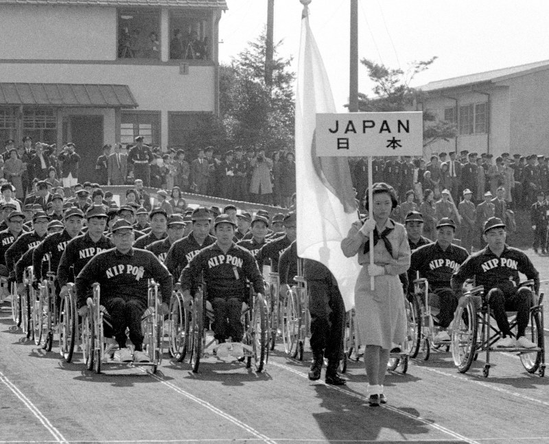 質問なるほドリ パラリンピック 名の由来は 英語の 下半身まひ １９６４年の東京大会で採用 回答 五十嵐朋子 毎日新聞