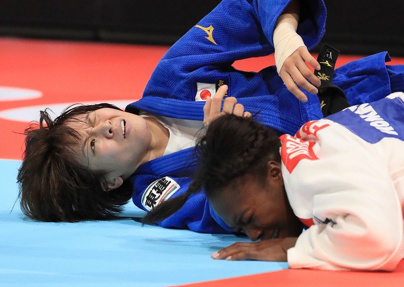 田代、2大会連続銀 女子63キロ 男子81キロ・藤原は初戦敗退 世界柔道