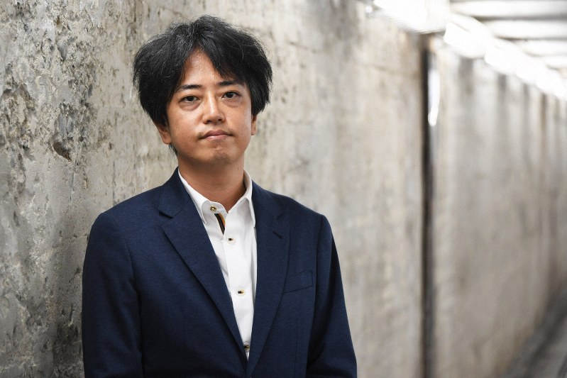 作家の中村文則さん
