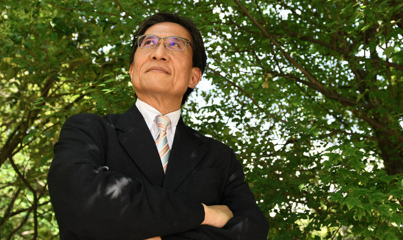 松井孝治氏=内藤絵美撮影