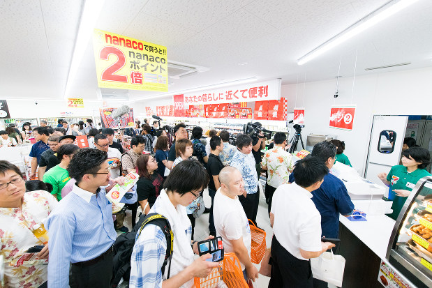 エコノミストオンライン セブン 沖縄単独進出の勝算 ファミマ ローソンは地元密着 松崎隆司 週刊エコノミスト Online