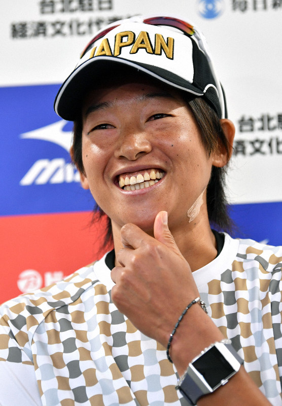 公式練習後、記者会見する日本の上野由岐子投手=宇津木スタジアムで2019年8月29日、大西岳彦撮影