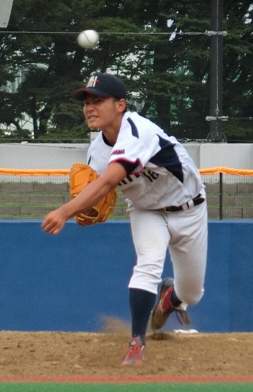 社会人野球日本選手権関東最終予選、代表決定戦の日本製鉄かずさマジック戦で三回途中から救援し、3安打無失点と好投した三菱日立パワーシステムズの浜屋将太投手=東京都大田区の大田スタジアムで2019年9月3日午後3時12分、石井朗生撮影