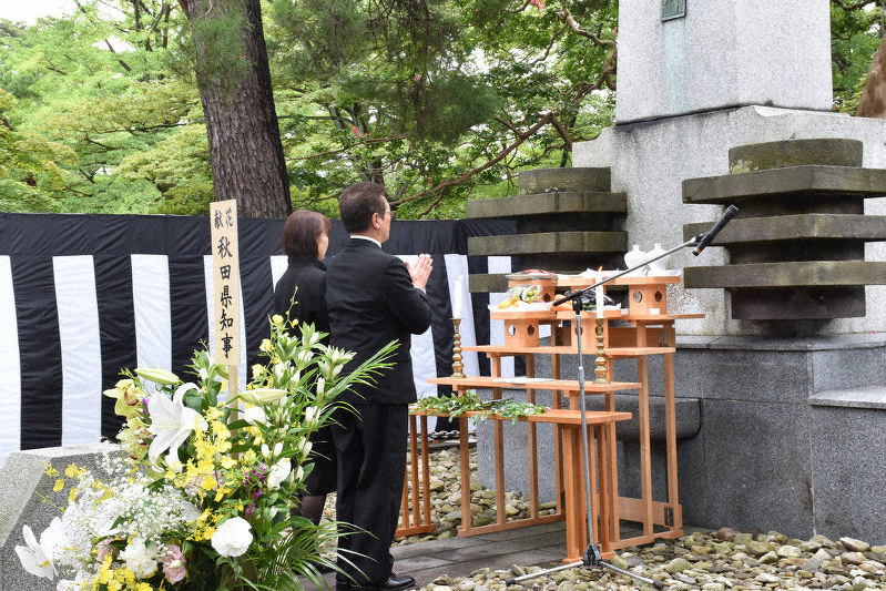 殉職の消防職員 団員の冥福祈る 秋田で慰霊祭 秋田 毎日新聞