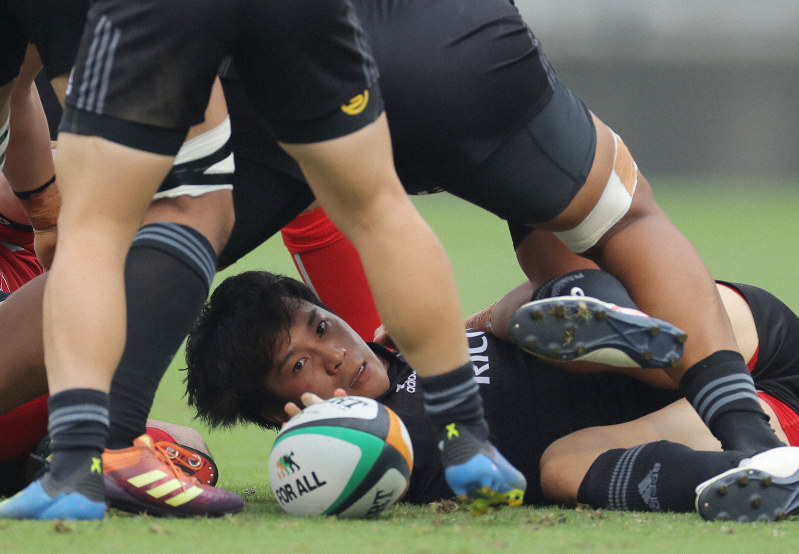 薫田真広のラグビークリニック １６ ノット リリース ザ ボール ノット ロール アウェー 毎日新聞