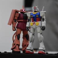 JAXA宇宙飛行士がガンプラ工場見学 衛星搭載用ザクは1/144から1/200に