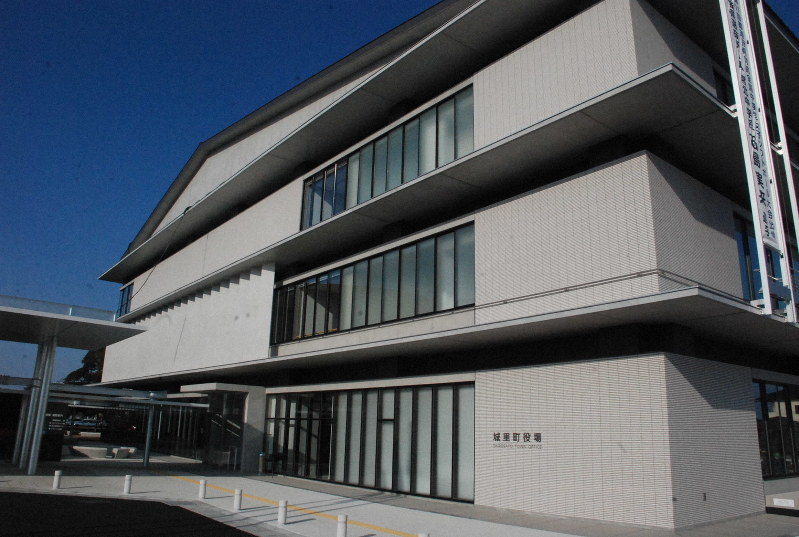 城里町役場の庁舎=中里顕撮影