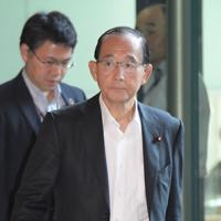 閣議に向かう原田義昭環境相＝首相官邸で2019年9月10日午前9時57分、川田雅浩撮影