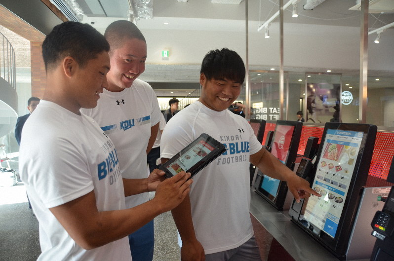 近大が次世代型学食 スマホで注文 支払いはキャッシュレス 毎日新聞