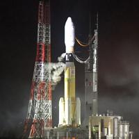 H2Bロケット、発射台付近から出火 11日の打ち上げ中止 [写真特集1/6